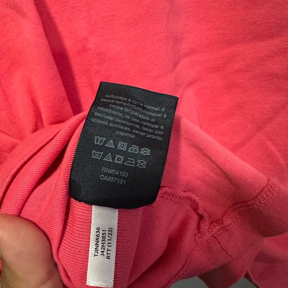 Tommy Hilfiger Women's Red V-Neck Tee - Picture 3 of 5